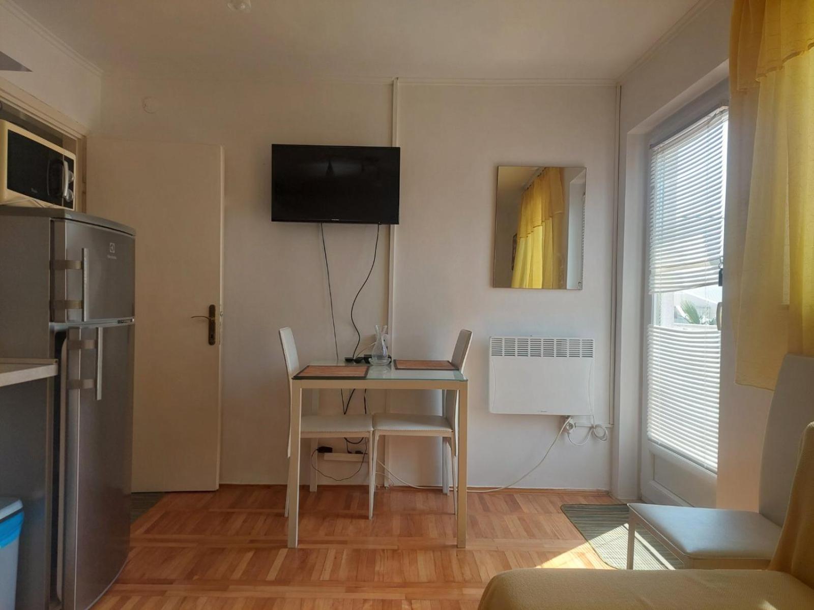 Palm House Apartment *